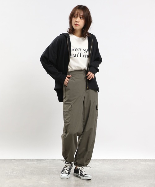 GLOBAL WORK Smile Seed Store(グローバルワーク スマイルシードストア)の「UVドライジップパーカー/112811(パーカー・レディース・グレイッシュベージュ/チャコール/ブラック/サックスブルー・MEDIUM/SMALL/X-LARGE/LARGE)」の16枚目の写真