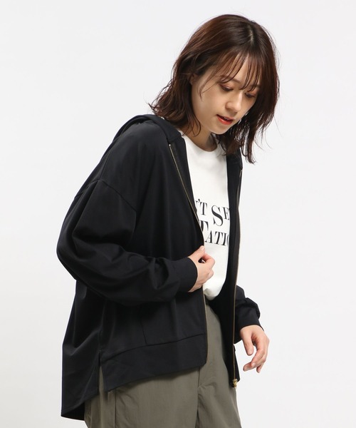 GLOBAL WORK Smile Seed Store(グローバルワーク スマイルシードストア)の「UVドライジップパーカー/112811(パーカー・レディース・グレイッシュベージュ/チャコール/ブラック/サックスブルー・MEDIUM/SMALL/X-LARGE/LARGE)」の19枚目の写真
