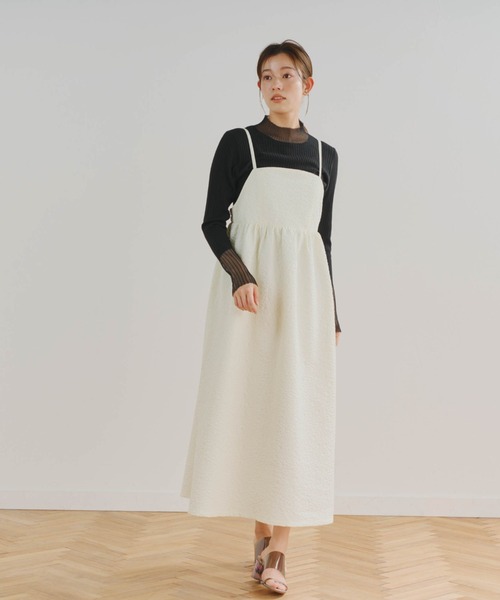 Droite lautreamont（ドロワットロートレアモン）の「【WEB別注】小花ジャガードキャミワンピース≪手洗い可能≫（ワンピース・レディース・オフホワイト/ブラック・M）」の3枚目の写真