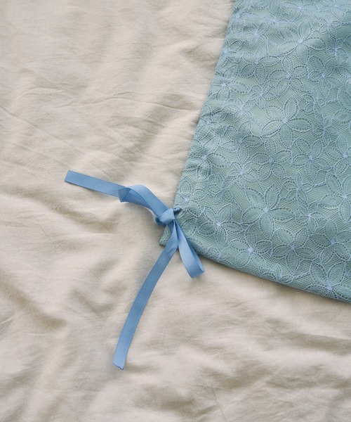 idem(イデム)の「bicolor lace drawstring bag/バイカラーレースドロストバッグ(ショルダーバッグ・レディース・ブルー/クリーム/レッド・FREE)」の11枚目の写真