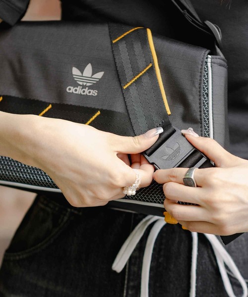 ADIDAS☆Mini Airliner Bag アディダス ミニエアライナー バッグ adidas（アディダス）の「adidas MINI AIRLINER / アディダス