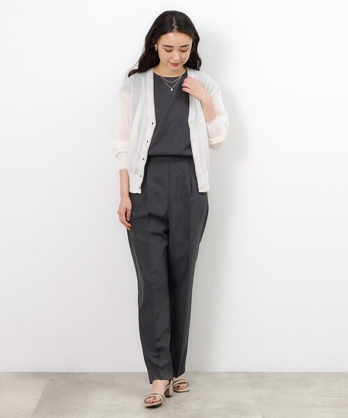 OPAQUE.CLIP(オペークドットクリップ)の「配色ラインVネックシアーカーディガン【洗濯機洗い可】(カーディガン/ボレロ・レディース・ホワイト系5/ブラック系4/ブラウン系その他5・38/40/42)」の16枚目の写真