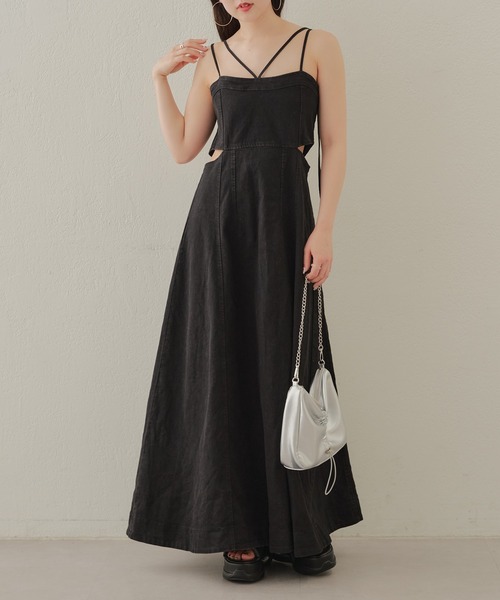 Chico(チコ)の「【ZOZOTOWN限定/REVIVAL】サイドあきキャミワンピース(ワンピース・レディース・ベージュ/アイボリー/ブラック・FREE)」の5枚目の写真