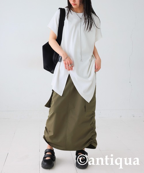 antiqua(アンティカ)の「スリットロングリブトップス(Tシャツ/カットソー・レディース・オフホワイト/ブラック・ONESIZE)」の4枚目の写真