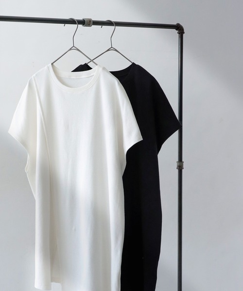antiqua(アンティカ)の「スリットロングリブトップス(Tシャツ/カットソー・レディース・オフホワイト/ブラック・ONESIZE)」の16枚目の写真