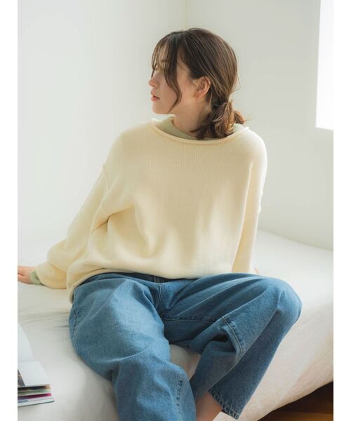 Ungrid（アングリッド）の「アウトリンキングクルーネックニット（ニット/セーター・レディース・オフホワイト/ピンク/チャコールグレー/ターコイズブルー/グリーン系その他・FREE）」の6枚目の写真