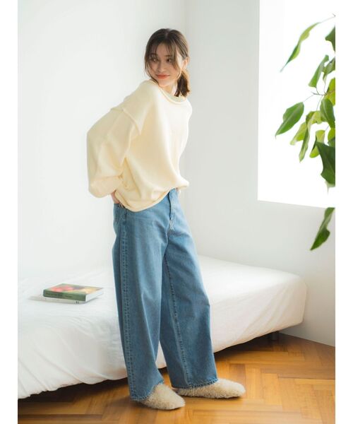 Ungrid（アングリッド）の「アウトリンキングクルーネックニット（ニット/セーター・レディース・オフホワイト/ピンク/チャコールグレー/ターコイズブルー/グリーン系その他・FREE）」の11枚目の写真