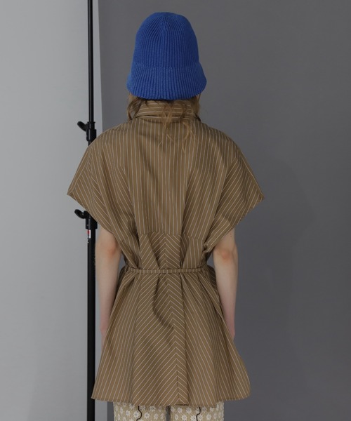 OKIRAKU(オキラク)の「(OKIRAKU×ROSEBUD)ストライプパネル フリンジエンブロイダリー チュニックシャツ(シャツ/ブラウス・レディース・ベージュ/ブルー・FREE)」の8枚目の写真