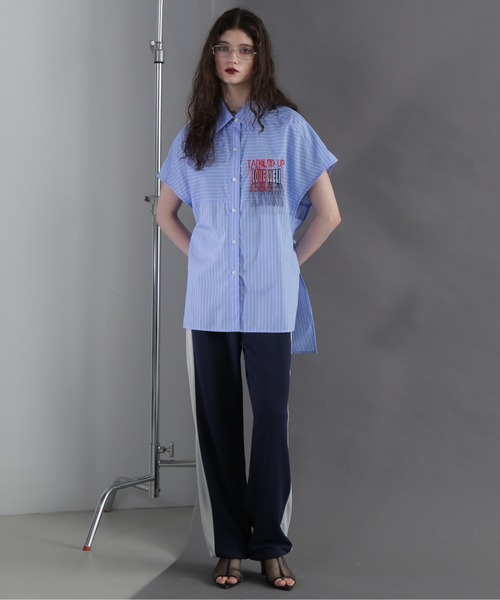 OKIRAKU(オキラク)の「(OKIRAKU×ROSEBUD)ストライプパネル フリンジエンブロイダリー チュニックシャツ(シャツ/ブラウス・レディース・ベージュ/ブルー・FREE)」の11枚目の写真