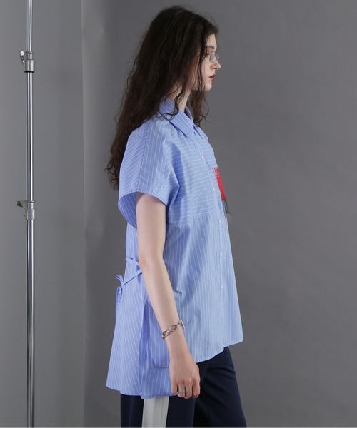 OKIRAKU(オキラク)の「(OKIRAKU×ROSEBUD)ストライプパネル フリンジエンブロイダリー チュニックシャツ(シャツ/ブラウス・レディース・ベージュ/ブルー・FREE)」の15枚目の写真