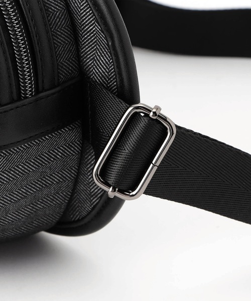 HIDEAWAYS NICOLE（ハイダウェイニコル）の「クロスボディバッグ（ボディバッグ/ウエストポーチ・メンズ・ブラック/グレー・FREE）」の13枚目の写真