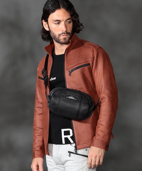 HIDEAWAYS NICOLE（ハイダウェイニコル）の「クロスボディバッグ（ボディバッグ/ウエストポーチ・メンズ・ブラック/グレー・FREE）」の3枚目の写真