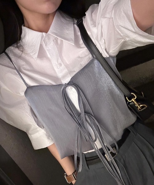 aimoha（アイモハ）の「軽やかな着心地ミニマルデザインキャミソール（キャミソール・レディース・ブラック/グレー/ブラウン/オフホワイト・FREE）」の3枚目の写真