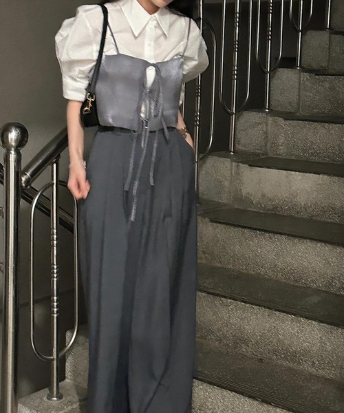 aimoha（アイモハ）の「軽やかな着心地ミニマルデザインキャミソール（キャミソール・レディース・ブラック/グレー/ブラウン/オフホワイト・FREE）」の13枚目の写真