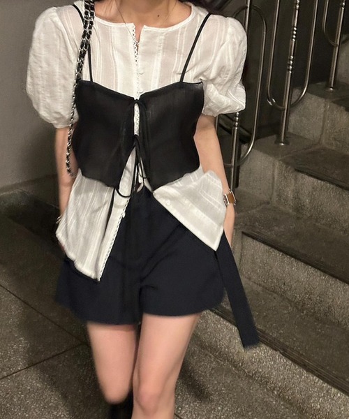 aimoha（アイモハ）の「軽やかな着心地ミニマルデザインキャミソール（キャミソール・レディース・ブラック/グレー/ブラウン/オフホワイト・FREE）」の18枚目の写真