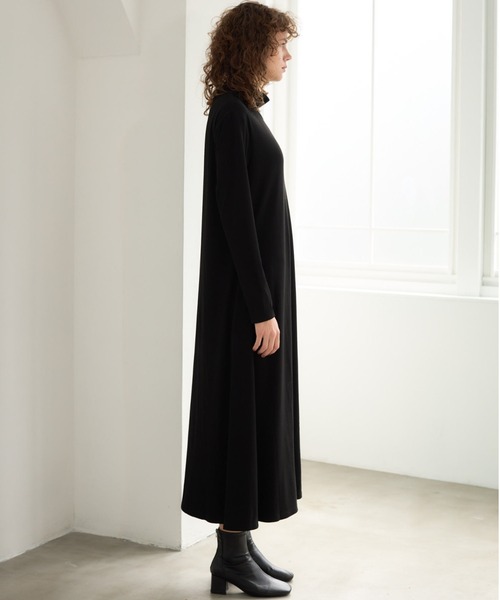 Formeque(フォルミーク)の「フレアリブワンピース(ワンピース・レディース・ブラック/オリーブ・FREE)」の17枚目の写真