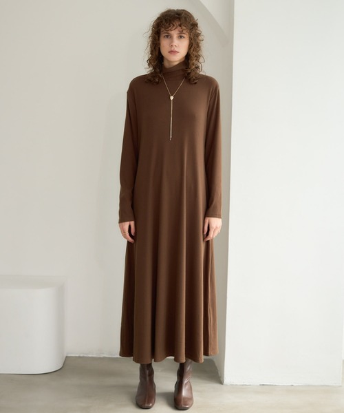 Formeque(フォルミーク)の「フレアリブワンピース(ワンピース・レディース・ブラック/オリーブ・FREE)」の14枚目の写真