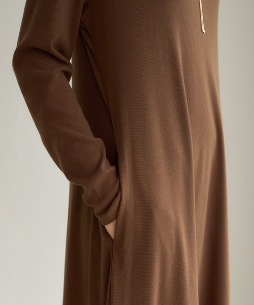 Formeque(フォルミーク)の「フレアリブワンピース(ワンピース・レディース・ブラック/オリーブ・FREE)」の7枚目の写真