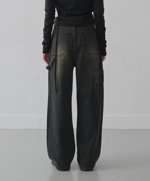 UNE MANSION（ユヌマンション）の「【XS-Lサイズ展開】 【ユニーク両サイドポケットループフック】ビンテージウォッシングユニークポケットループフックストレートデニムパンツ（デニムパンツ・レディース・ブラック/ブルー・X-SMALL/SMALL/MEDIUM/LARGE）」の18枚目の写真