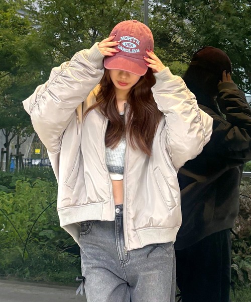 FOREVER 21(フォーエバー トゥエンティーワン)の「【2024FW】袖シャーリングMA1(MA-1・レディース・ホワイト/グレー/ブラック・FREE)」の1枚目の写真