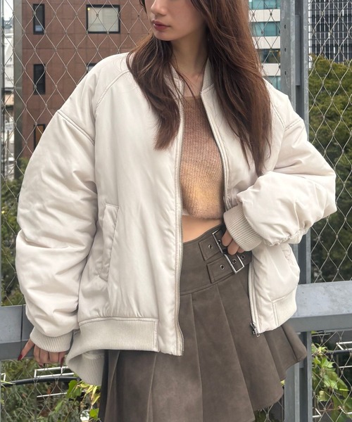 FOREVER 21(フォーエバー トゥエンティーワン)の「【2024FW】袖シャーリングMA1(MA-1・レディース・ホワイト/グレー/ブラック・FREE)」の11枚目の写真