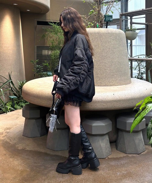 FOREVER 21(フォーエバー トゥエンティーワン)の「【2024FW】袖シャーリングMA1(MA-1・レディース・ホワイト/グレー/ブラック・FREE)」の14枚目の写真