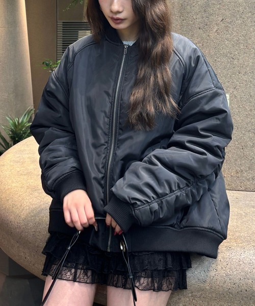 FOREVER 21(フォーエバー トゥエンティーワン)の「【2024FW】袖シャーリングMA1(MA-1・レディース・ホワイト/グレー/ブラック・FREE)」の18枚目の写真