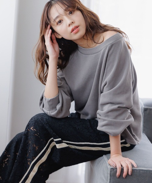 mysty woman（ミスティウーマン）の「ピグメントスウェットプルオーバー　200957（スウェット・レディース・チャコールグレー/アイボリー/グリーン・FREE）」の3枚目の写真