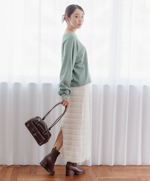 mysty woman（ミスティウーマン）の「ピグメントスウェットプルオーバー　200957（スウェット・レディース・チャコールグレー/アイボリー/グリーン・FREE）」の8枚目の写真