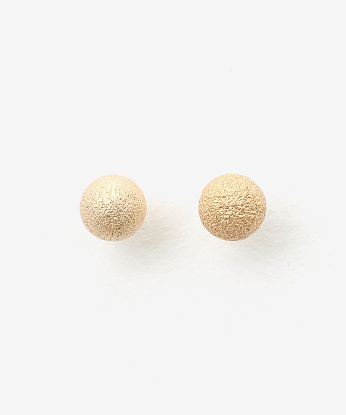 ESTELLE(エステール)の「K18 イエローゴールド ピアス(4mm) ESTELLE/エステール(ピアス(両耳用)・レディース・イエローゴールド・-)」の1枚目の写真