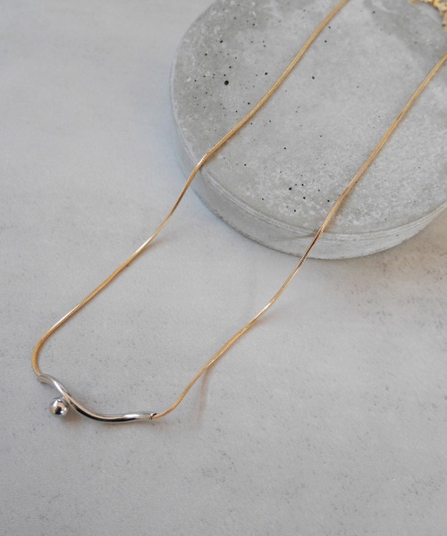 amplis（アンプリス）の「バーモチーフネックレス/noa necklace（ネックレス・レディース・シルバー/ゴールド・FREE）」の8枚目の写真