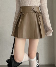 リボンデザイン タックプリーツ フェイクレザー ミニスカート