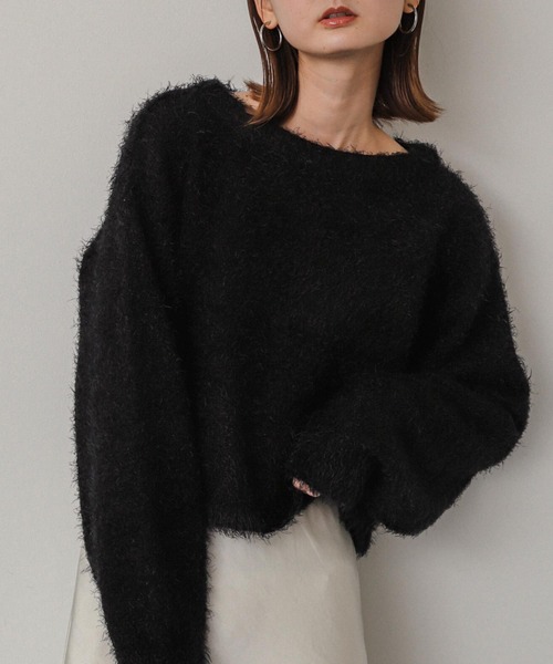 SENSE OF PLACE by URBAN RESEARCH（センスオブプレイスバイアーバンリサーチ）の「クロップドシャギーセーター（ニット/セーター・レディース・ブラック/レッド/ベージュ/グレー・ONE）」の2枚目の写真