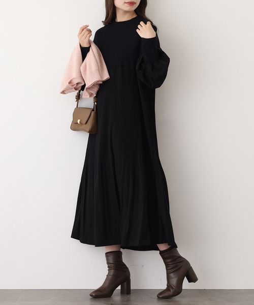 A.N.L(エーエヌエル レーベル)の「A.N.L プリーツ切替ニットワンピース(ワンピース・レディース・グレイッシュベージュ/ブラック/チャコールグレー/レンガ/グリーン/ネイビー・38)」の7枚目の写真