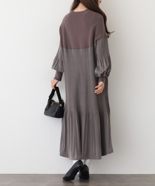A.N.L(エーエヌエル レーベル)の「A.N.L プリーツ切替ニットワンピース(ワンピース・レディース・グレイッシュベージュ/ブラック/チャコールグレー/レンガ/グリーン/ネイビー・38)」の14枚目の写真