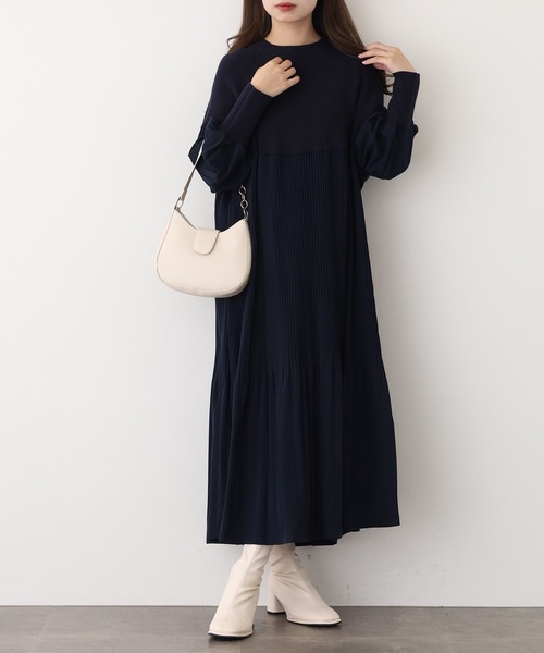 A.N.L(エーエヌエル レーベル)の「A.N.L プリーツ切替ニットワンピース(ワンピース・レディース・グレイッシュベージュ/ブラック/チャコールグレー/レンガ/グリーン/ネイビー・38)」の16枚目の写真