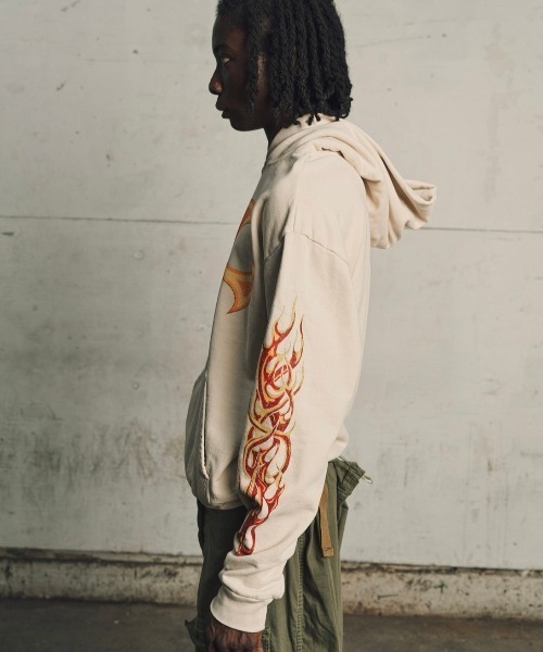 【セール】ストリートブランド BASKETCASE バスケットケース BEYBLADE hoodie フーディー パーカー プルオーバー グラフィックロゴフーディー プリントロゴパーカー オーバーサイズ 長袖 ストリートファッション（パーカー）｜Basketcase（バスケットケース）