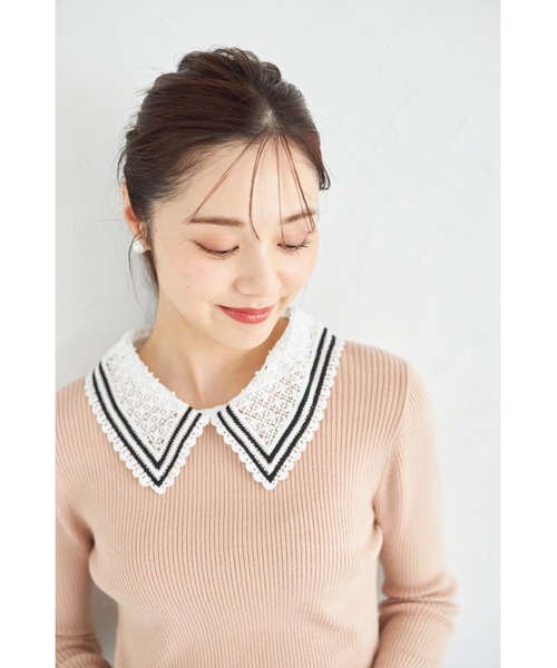 tocco closet(トッコ クローゼット)の「【ZOZO限定】2WAYラインレース襟付きリブニット長袖トップス(ニット/セーター・レディース・ボルドー/ベージュ/アイボリー/ブラック/ネイビー/チャコールグレー/ピンクベージュ/モカ・M)」の14枚目の写真