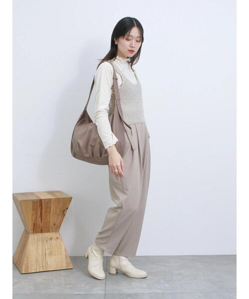 Samansa Mos2 blue（サマンサモスモスブルー）の「ウエストベルトカーブパンツ（その他パンツ・レディース・カーキ/チャコールグレー/ベージュ・F）」の4枚目の写真