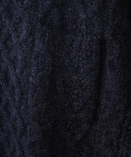 coen(コーエン)の「アランケーブルニットプルオーバー(ニット/セーター・メンズ・グレー/ダークグレー/ネイビー/マスタード・SMALL/MEDIUM/X-LARGE/LARGE)」の5枚目の写真