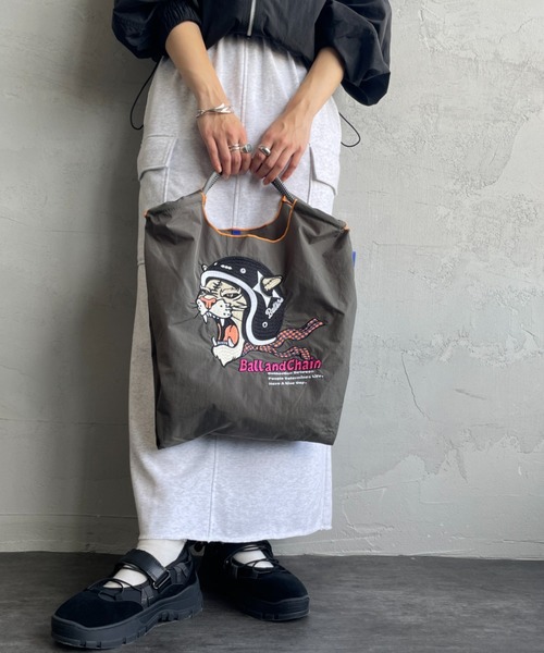 Ball&Chain（ボールアンドチェーン）の「[BALL&CHAIN/ボールアンドチェーン] H.TIGER 刺繍デザインナイロントートバッグ（トートバッグ・レディース・チャコールグレー/ベージュ・M）」の22枚目の写真
