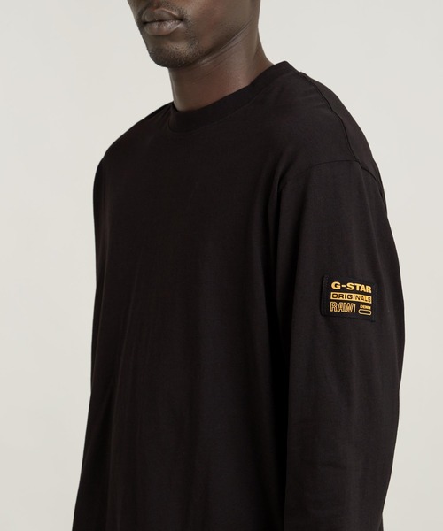 G-STAR（ジースター）の「SLEEVE PATCH T-SHIRT/オーバーサイズスリーブパッチブランドロゴロングスリーブT（Tシャツ/カットソー・メンズ・ダークブラック/ホワイト・SMALL/MEDIUM/LARGE）」の14枚目の写真