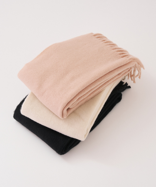 collex（コレックス）の「フカフカライトブークレーマフラー（ストール/ショール・レディース・アイボリー/ピンク/ブラック・フリー）」の20枚目の写真