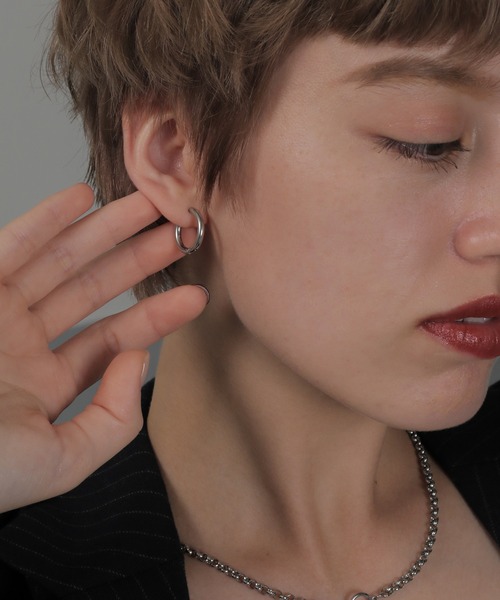ORLEAN(オルレアン)の「【ORLEAN】ワンタッチフープピアス 17mm 316L(ピアス(両耳用)・レディース・シルバー/ゴールド・フリー)」の14枚目の写真