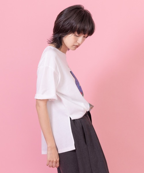 Eimee Law（エイミーロウ）の「アートプリント スリットTシャツ（Tシャツ/カットソー・レディース・ダークネイビー/ライトグリーン/オフホワイト/ライトグレー・FREE）」の14枚目の写真