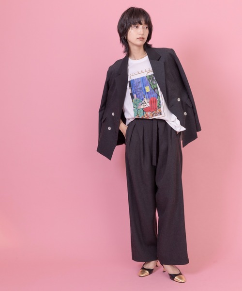 Eimee Law（エイミーロウ）の「アートプリント スリットTシャツ（Tシャツ/カットソー・レディース・ダークネイビー/ライトグリーン/オフホワイト/ライトグレー・FREE）」の8枚目の写真
