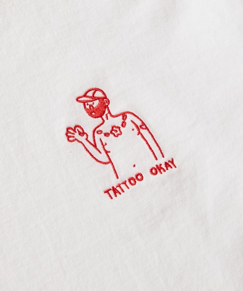 REBIRTH PROJECT(リバースプロジェクト)の「【TATOO OKAY】ロングスリーブ 刺繍Tシャツ(Tシャツ/カットソー・レディース・ホワイト/ブラック・LARGE/X-LARGE/MEDIUM)」の5枚目の写真