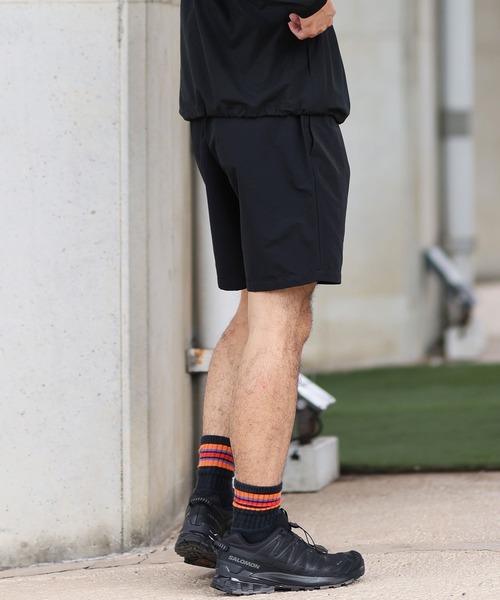 NEW ERA（ニューエラ）の「NEW ERA/ニューエラ ショーツ/ショートパンツ ブランドロゴ ストレッチ 14410140/14670946（その他パンツ・メンズ・ブラック/ブラック×ホワイト・M/XL/XXL/L）」の7枚目の写真