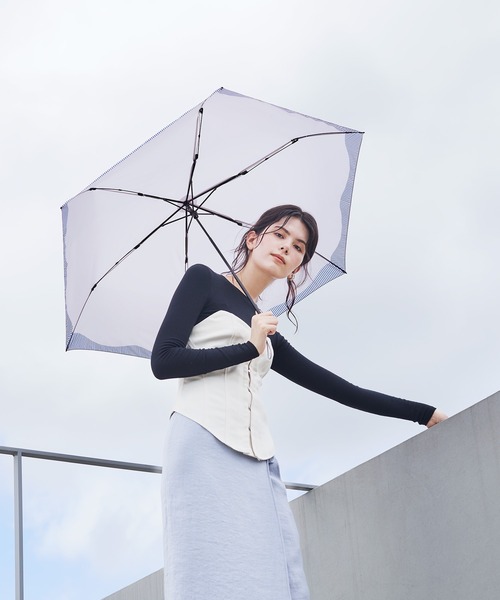 umbulatio(アンブラティオ)の「umbulatio ハンディールーフ 折 60cm 雨傘(折りたたみ傘・レディース・ブラウン/オフホワイト/ブルー/ライトグレー/ライトピンク/チャコールグレー・FREE)」の3枚目の写真