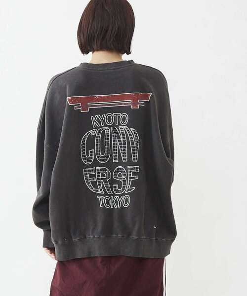CONVERSE TOKYO（コンバーストウキョウ）の「【限定展開】LOGO DESIGN SWEAT（スウェット・レディース・アイボリー/ブラック/ブルー・SMALL/MEDIUM）」の5枚目の写真